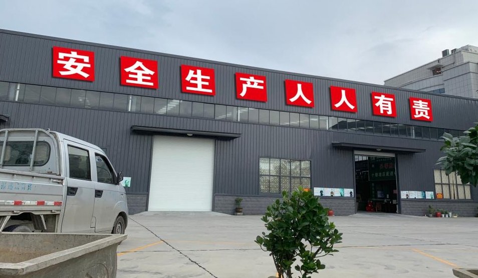 鄭州磁致伸縮液位計：乙烯儲罐液位監(jiān)測的安全衛(wèi)士